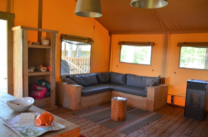 Landal-Coldenhove-safaritent-zithoek (Small)